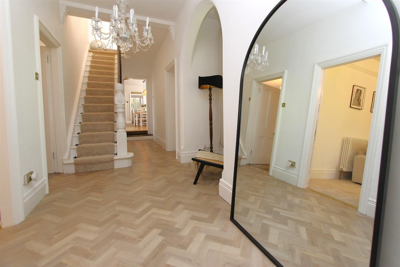 7 bed property in Chester Road South, Kidderminster